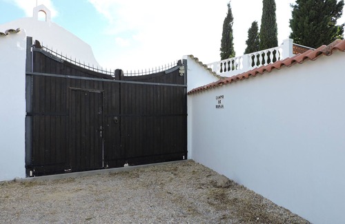 Conil de la Frontera Cottage | Chalet for 14 people at 900 meters from the beach in the Dehesa de Roche in Conil