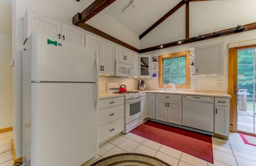 Eidelweiss Village Ski Chalet | Chalet Getaway - North Conway Area