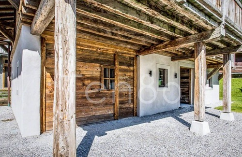 Chamonix-Mont-Blanc Ski Chalet | Chalet Grand Cerf - Le Lavancher - Stunning 3 bedroom close to the Grands-Montets ski area