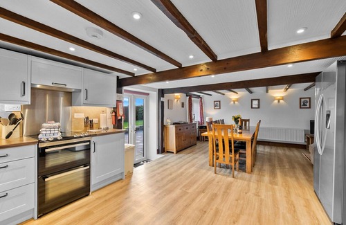 Holsworthy Cottage | Chalet in Devon near Tarka Trail & Fishing Lakes