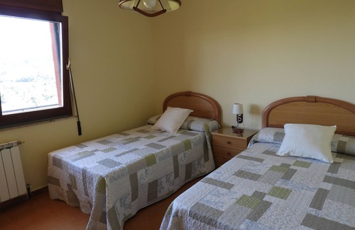 Tornon Ski Chalet | Chalet in the Alto de Valdeiglar. Rodiles beach. Villaviciosa. Asturias.