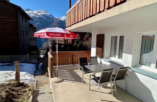 Graechen Apartment | Chalet Jungtalblick Drieri by Interhome