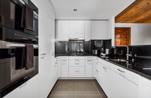 Grimentz Apartment | Chalet Larchwood by Mrs Miggins 3