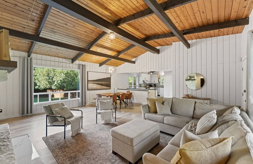 Mont-Tremblant Apartment | Chalet Le Benjamin 4BDR - Pool - Jacuzzi