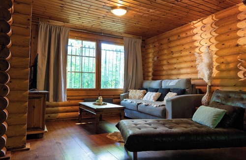 Amneville Ski Chalet | Chalet "Le Châtaignier" right in the center of Amnéville and its leisure center.