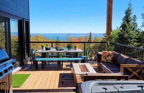 Saint-Joseph-de-la-Rive Ski Chalet | Chalet le Sélect spa