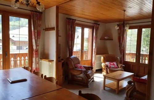 Beaufort Ski Chalet | Chalet Les Airelles - Chalets for 12 People