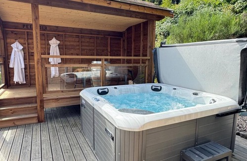 Gerardmer Cottage | Chalet Les Ecureuils - Spa