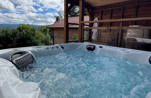 Gerardmer Cottage | Chalet Les Ecureuils - Spa