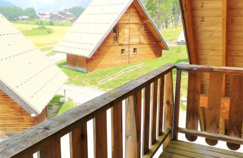 La Joue du Loup Ski Chalet | Chalet Mitoyen 7p avec Piscine, Sauna, Parking Gratuit et Proche Commerces - FR-1-504-67