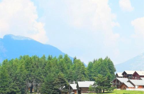 La Joue du Loup Ski Chalet | Chalet Mitoyen 7p avec Piscine, Sauna, Parking Gratuit et Proche Commerces - FR-1-504-67