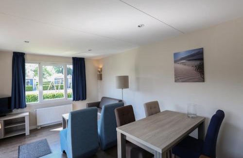 Lathum Ski Chalet | Chalet on the recreational lake and the Veluwe