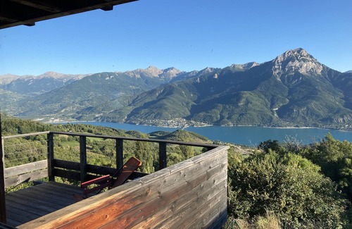 Saint-Apollinaire Ski Chalet | Chalet overlooking Lake Serre Ponçon near the Parc des Ecrins