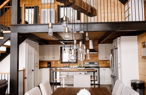 Pointe-au-Pic Ski Chalet | Chalet Peah - Log Cabin in the Heart of Charlevoix