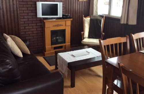 Larouche Cottage | Chalet sur le bord du lac d'une chambre Le Gabriel