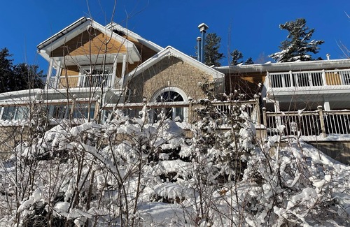 Greater Madawaska House | Chalet | Trailhead Lake House