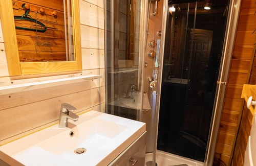 Valfrejus Ski Chalet | Chalet Valfréjus, 3 bedrooms, 12 persons