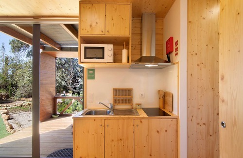 Tunes Ski Chalet | Chalet 'Villa Das Alfarrobas Eco Lodge' with Shared Pool, Wi-Fi and Air Conditioning