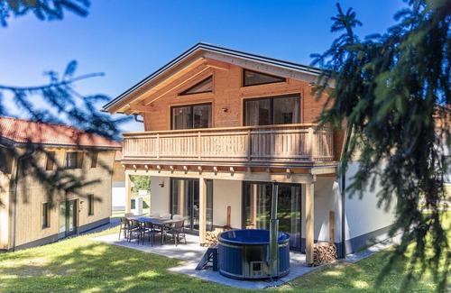 Sankt Englmar House | Chalet with 3 bedrooms with hot tub and sauna for 10 people