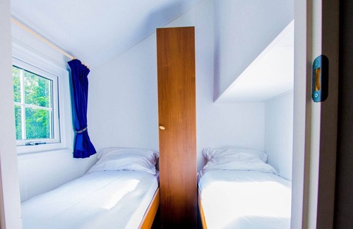 IJhorst Ski Chalet | Chalet with dishwasher, in natural environment