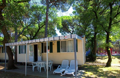 Aquileia Ski Chalet | Chalet with nice terrace near the sea