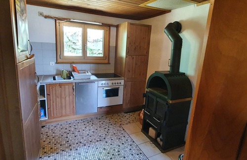 Saint-Pierre-de-Clages Ski Chalet | Chalet with large well-kept garden