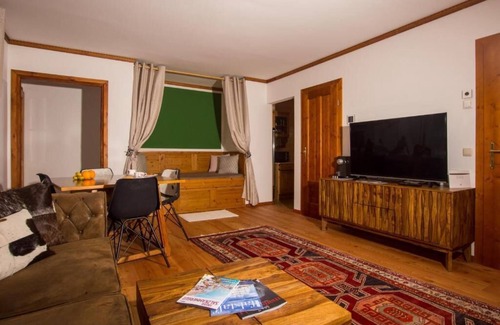 Obertraun House | Chalet with parking lot