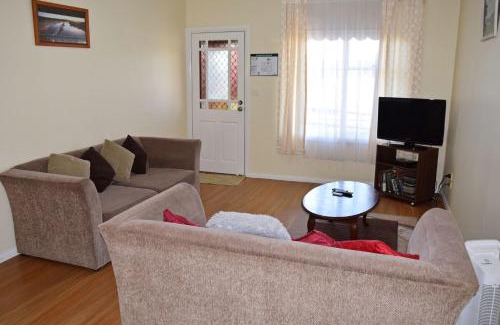 South West Rocks Apartment | Chalkers Unit - Bring your own linen