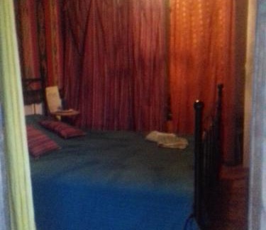 Saint-Mathieu House | chambre à la campagne