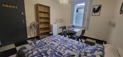 Port-la-Nouvelle Hotel | Chambre 2 - avec grande terrasse