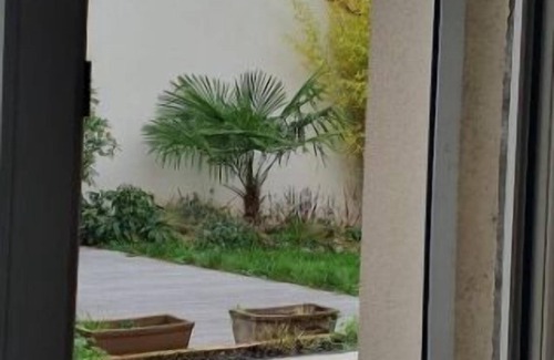 Vitry-sur-Seine Bed & Breakfast | Chambre Agréable Dans Pavillon Coquet