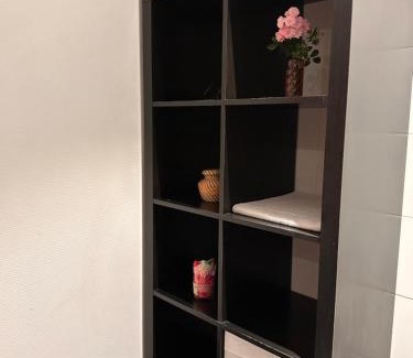 La Celle-sous-Gouzon House | Chambre coquette indépendante au sous-sol de maison