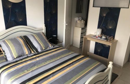 Camiers Bed & Breakfast | Chambre d hôte à la plage de 15 m2 LE MANAPANY