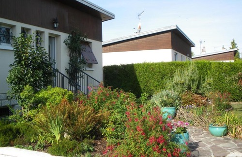 Vernouillet Bed & Breakfast | Chambre d'Hôtes - DOUCE NUI-THE