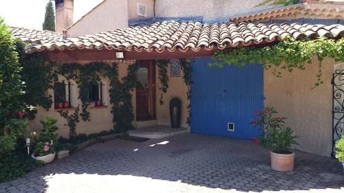 Lardier-et-Valenca Bed & Breakfast | Chambre d'hôtes La Citadelle