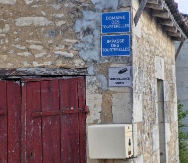 Saint-Dizant-du-Gua Bed & Breakfast | Chambre d'hote