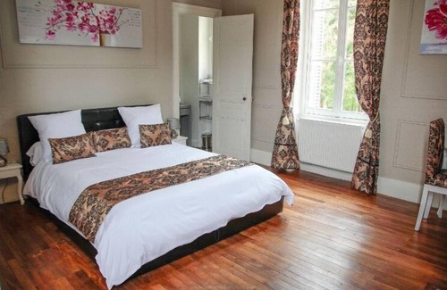 Vendeuvre-du-Poitou Bed & Breakfast | Chambre D'hotes 4 Personnes - Petit dej Inclus