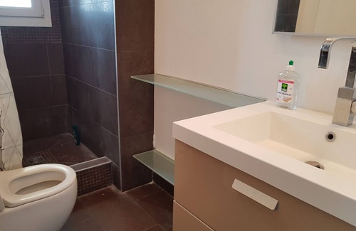 Le Mourillon House | Chambre Privée Pour 2 Personnes Dans un Appartement