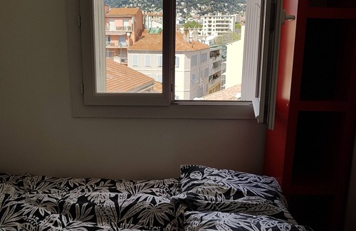 Toulon Bed & Breakfast | Chambre Privée vue Montagne Pour 2 Personnes