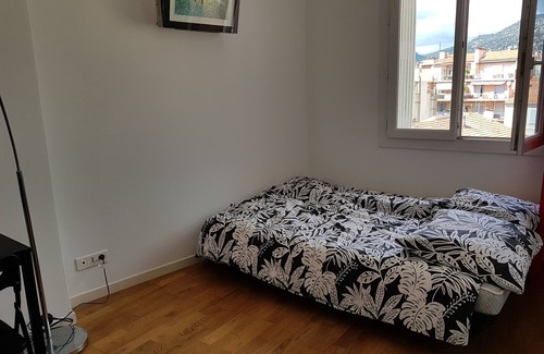 Toulon Bed & Breakfast | Chambre Privée vue Montagne Pour 2 Personnes