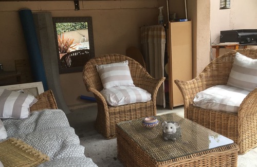 Jonquerettes Bed & Breakfast | Chambre tramontane 10mn from Avignon