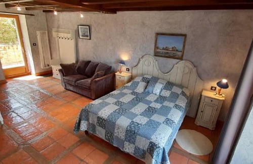 Chatres Bed & Breakfast | Chambres d'Hôtes - Château de Larre