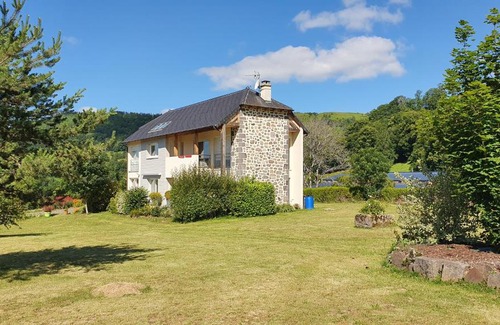 Thiezac House | Chambres d'hôtes Fauste Macua