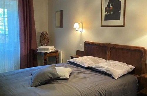 Pennes-le Sec House | Chambres privées dans maison XIXème siècle