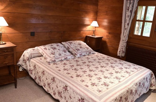 Montroc Ski Chalet | Chamonix authentic savoy chalet 4*, fantastic view Mont Blanc near ski lifts/bus