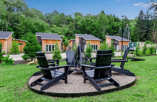 Ellicottville House | Chamonix Loft