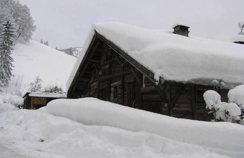 Les Houches Apartment | Chamonix Valley flat in an old farmhouse