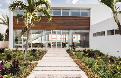 Blowing Point Villa | Champagne Shores Villa Luxurious 5 Bedroom Villa With Views Of Sea & St. Martin