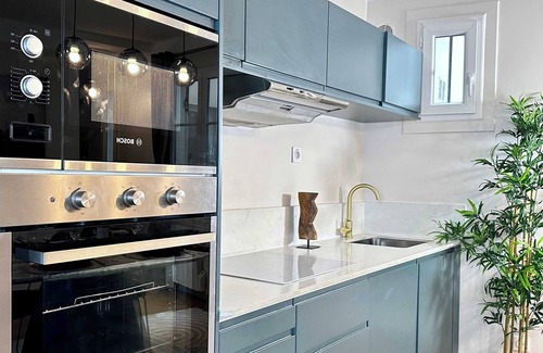 8th Arrondissement Apartment | Champs Elysées Family apartment