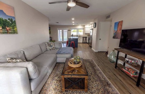 Chandler House | Chandler Oasis Summar